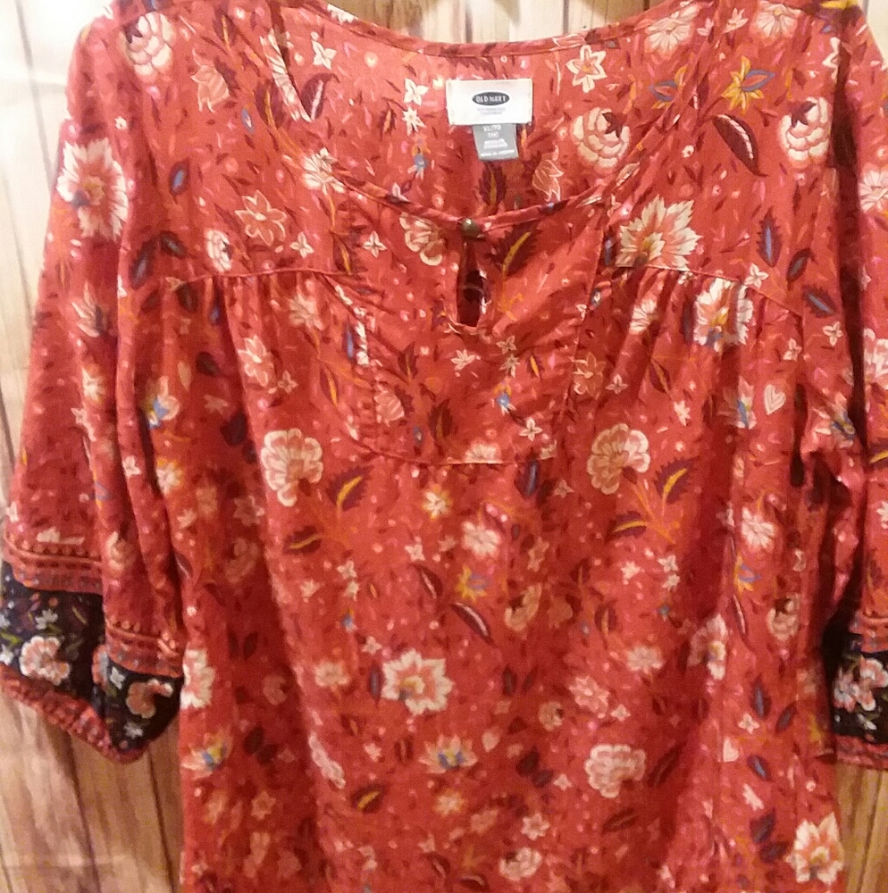 NWOT. Girl's Old Navy XL size 14 dressy rayon top